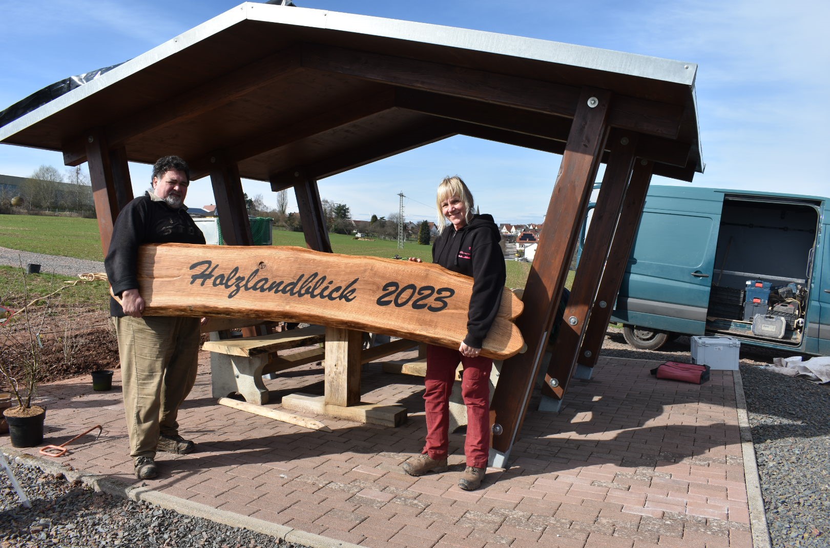 Pflanzarbeiten am Holzlandblick