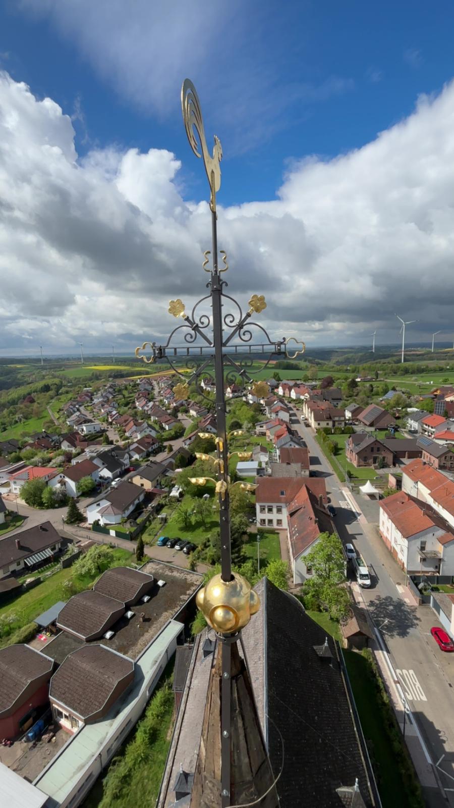 Kreuz kehrt zurück